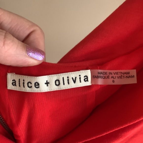 Alice + Olivia Off-Shoulder Dress - Picture 3 of 4